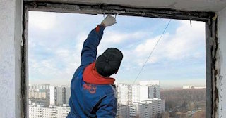 Демонтаж остекления балкона в Тихорецке - цена от 562 руб. - Сварной-Тхр