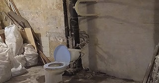 Демонтаж сантехкабины в панельном доме - цена от 1021 рублей | Сварной-Тхр